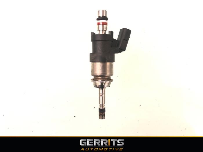 Usagé Injecteur (injection essence) Opel Astra K Sports Tourer 1.2 Turbo 12V Prix € 74,99 Règlement à la marge proposé par Gerrits Automotive BV