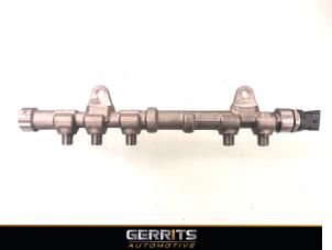 Used Fuel injector nozzle Opel Combo 1.3 CDTI 16V Price € 60,49 Inclusive VAT offered by Gerrits Automotive