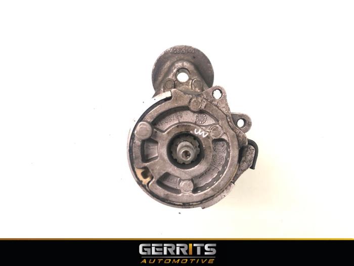 Usados Rodillo tensor correa múltiple Opel Combo 1.3 CDTI 16V Precio € 30,24 IVA incluido ofrecido por Gerrits Automotive BV