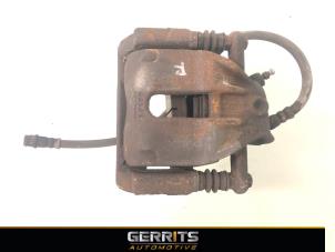 Used Front brake calliper, right Renault Clio III (BR/CR) 1.5 dCi FAP Price € 19,99 Margin scheme offered by Gerrits Automotive