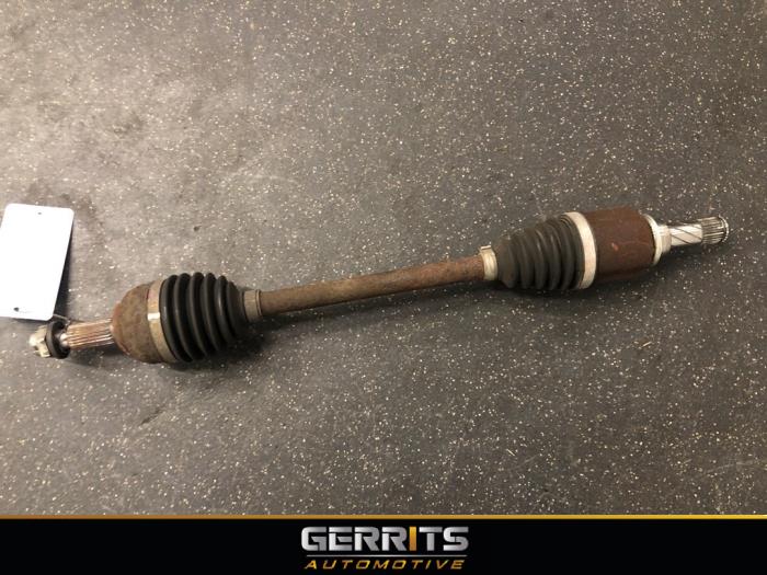 Gebrauchte Antriebswelle links vorne Renault Clio III (BR/CR) 1.5 dCi FAP Preis € 44,99 Margenregelung angeboten von Gerrits Automotive BV