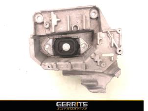 Used Gearbox mount Renault Clio III (BR/CR) 1.5 dCi FAP Price € 24,99 Margin scheme offered by Gerrits Automotive