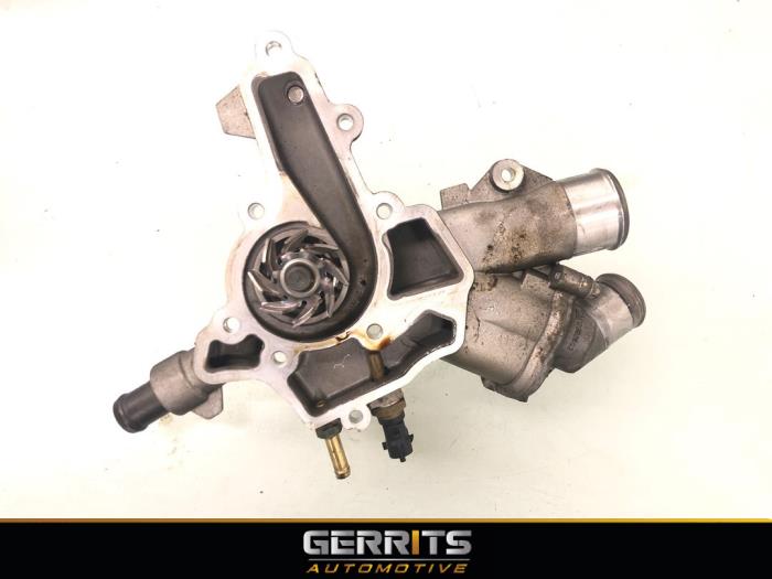 Water pump from a Opel Corsa D 1.2 16V 2009