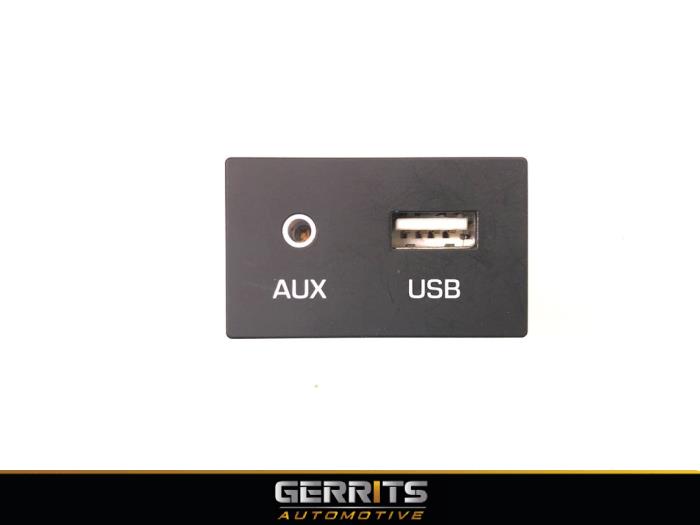 AUX / USB connection from a Hyundai Ioniq Electric 2018