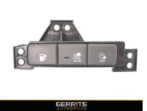 Używane Przelacznik klapy wlewu paliwa Hyundai Ioniq Electric Cena € 39,99 Procedura marży oferowane przez Gerrits Automotive