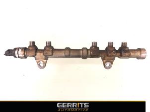 Used Fuel injector nozzle Fiat Doblo Cargo (263) 1.3 D Multijet Price € 42,34 Inclusive VAT offered by Gerrits Automotive