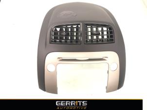 Używane Kratka wentylacyjna deski rozdzielczej Daihatsu Sirion 2 (M3) 1.3 16V DVVT Cena € 34,99 Procedura marży oferowane przez Gerrits Automotive