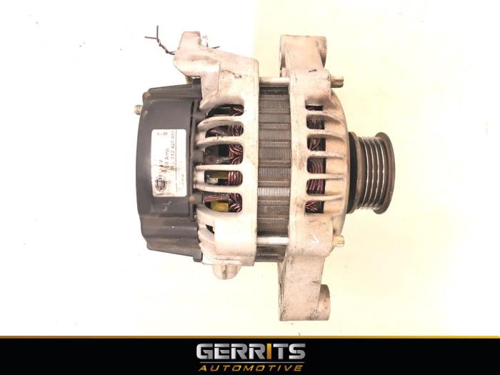 Usagé Dynamo Opel Vectra C Caravan 1.8 16V Prix € 74,99 Règlement à la marge proposé par Gerrits Automotive BV
