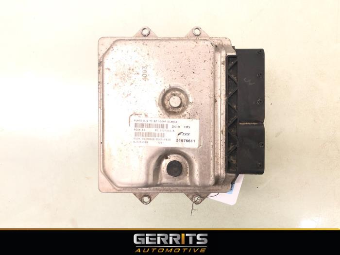 Used Engine management computer Fiat Punto III (199) 0.9 TwinAir Turbo 100 Price € 249,99 Margin scheme offered by Gerrits Automotive BV