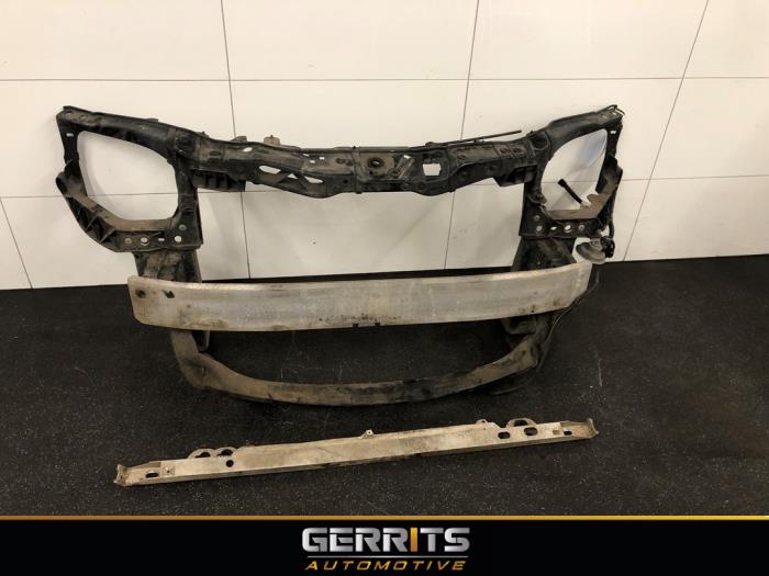 Begagnade Front Opel Corsa D 1.4 16V Twinport Pris € 99,99 Marginaltabell erbjuds av Gerrits Automotive BV
