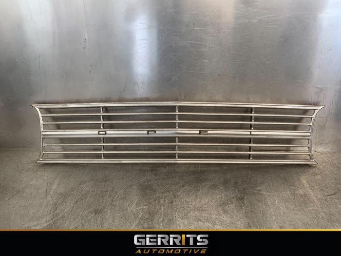 Używane Grill Opel Kadett B 1.1 Cena € 99,99 Procedura marży oferowane przez Gerrits Automotive BV