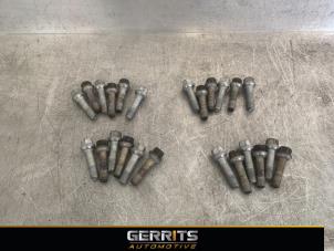 Used Set of wheel bolts Mercedes G (463) G 500 V8 24V Price € 39,99 Margin scheme offered by Gerrits Automotive