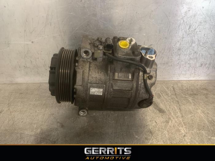 Usagé Pompe clim Mercedes C (W203) 2.0 C-200K 16V Prix € 99,99 Règlement à la marge proposé par Gerrits Automotive BV