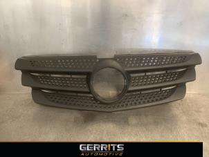 Used Grille Mercedes Vito (447.6) 1.6 111 CDI 16V Price € 124,99 Margin scheme offered by Gerrits Automotive