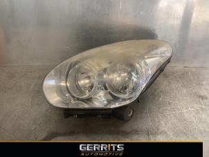 Używane Reflektor lewy Opel Combo 1.3 CDTI 16V ecoFlex Cena € 99,99 Procedura marży oferowane przez Gerrits Automotive