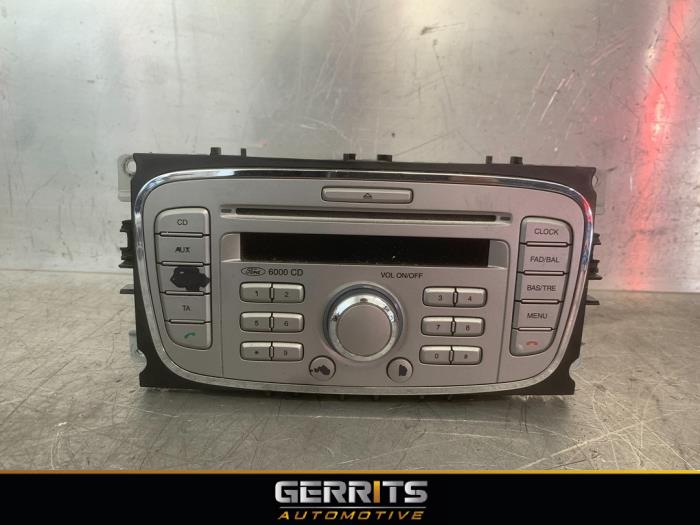 Używane Radio Ford S-Max (GBW) 2.0 16V Cena € 49,99 Procedura marży oferowane przez Gerrits Automotive BV