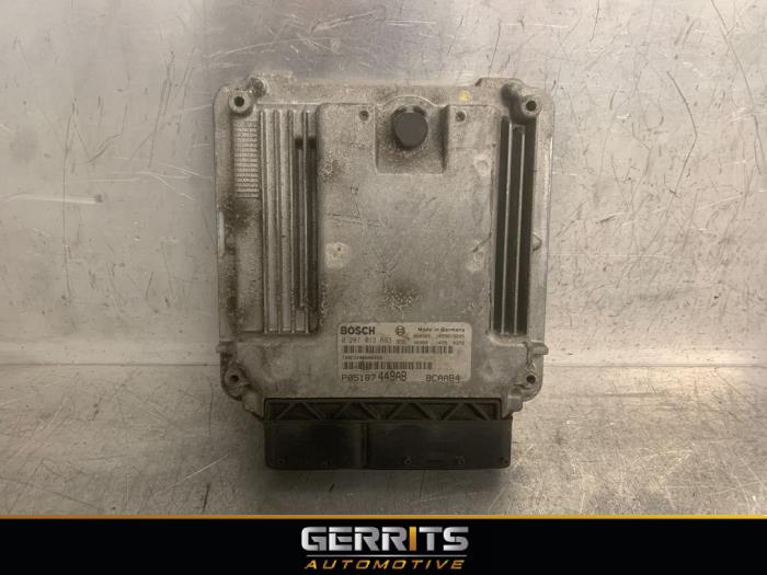 Used Engine management computer Dodge Caliber 2.0 CRD 16V Price € 99,99 Margin scheme offered by Gerrits Automotive BV