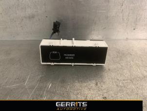 Used Airbag indicator light Peugeot 108 1.0 12V Price € 19,99 Margin scheme offered by Gerrits Automotive