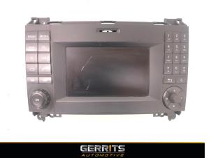 Used Navigation display Mercedes Vito (447.6) 2.2 119 CDI 16V BlueTEC Price € 249,99 Margin scheme offered by Gerrits Automotive