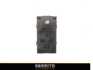 Used Electric window switch Opel Karl 1.0 12V Price € 19,99 Margin scheme offered by Gerrits Automotive