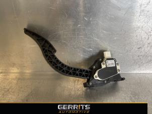 Used Accelerator pedal Opel Karl 1.0 12V Price € 24,99 Margin scheme offered by Gerrits Automotive