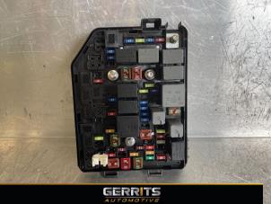 Used Fuse box Opel Karl 1.0 12V Price € 49,99 Margin scheme offered by Gerrits Automotive