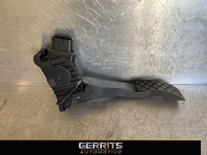Used Accelerator pedal Volkswagen Touran (5T1) 2.0 TDI 150 Price € 21,98 Margin scheme offered by Gerrits Automotive