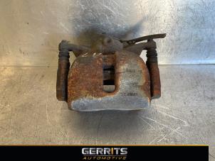 Used Front brake calliper, left Volkswagen Touran (5T1) 2.0 TDI 150 Price € 49,99 Margin scheme offered by Gerrits Automotive