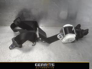 Used Front seatbelt, right BMW 3 serie (E90) 318i 16V Price € 24,99 Margin scheme offered by Gerrits Automotive