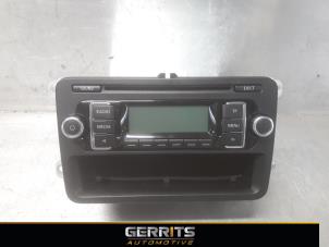 Gebrauchte Radio CD Spieler Volkswagen Golf V (1K1) 1.6 FSI 16V Preis € 84,99 Margenregelung angeboten von Gerrits Automotive