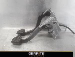 Używane Zestaw pedalów BMW 3 serie (E90) 318i 16V Cena € 64,99 Procedura marży oferowane przez Gerrits Automotive