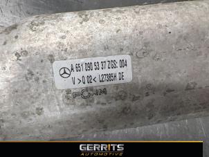 Intercooler Rohr van een Mercedes-Benz GLC (X253) 2.2 250d 16V BlueTEC 4-Matic 2016