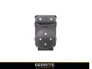 Używane Przelacznik lusterka Ford Ka II 1.2 Cena € 19,99 Procedura marży oferowane przez Gerrits Automotive