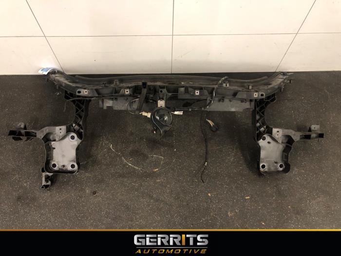 Begagnade Front Renault Scénic II (JM) 1.6 16V Pris € 69,99 Marginaltabell erbjuds av Gerrits Automotive BV