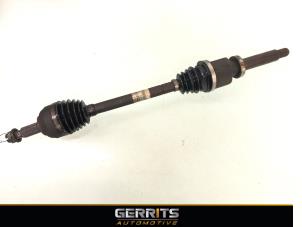 Used Front drive shaft, right Renault Scénic II (JM) 1.6 16V Price € 74,99 Margin scheme offered by Gerrits Automotive