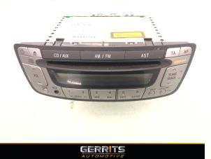 Używane Radioodtwarzacz CD Toyota Aygo (B10) 1.0 12V VVT-i Cena € 39,99 Procedura marży oferowane przez Gerrits Automotive