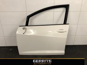 Usagé Porte avant gauche Seat Ibiza ST (6J8) 1.2 TDI Ecomotive Prix € 124,99 Règlement à la marge proposé par Gerrits Automotive