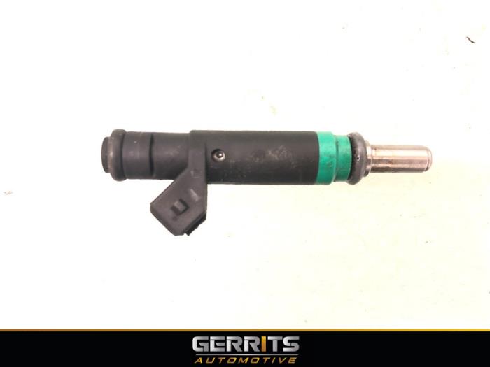 Injecteur (injection essence) d'un BMW 5 serie (E60) 550i 32V 2007