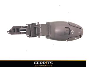 Used Steering wheel mounted radio control Peugeot 308 (4A/C) 1.6 VTI 16V Price € 19,99 Margin scheme offered by Gerrits Automotive