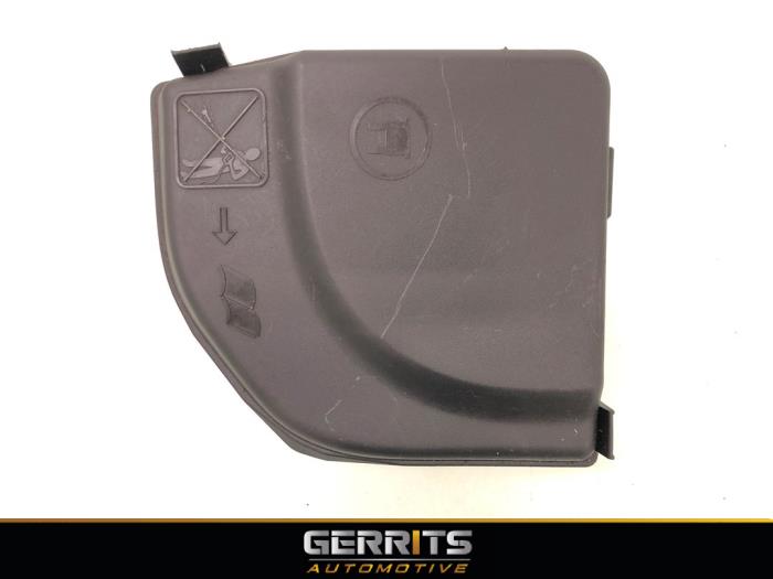 Begagnade Batterilock Peugeot 308 (4A/C) 1.6 VTI 16V Pris € 19,99 Marginaltabell erbjuds av Gerrits Automotive BV