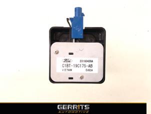 Używane Antena GPS Ford Fiesta 6 (JA8) 1.0 SCI 12V 80 Cena € 29,99 Procedura marży oferowane przez Gerrits Automotive