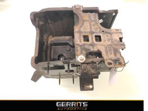 Usagé Boîtier de batterie Ford Fiesta 6 (JA8) 1.0 SCI 12V 80 Prix € 19,99 Règlement à la marge proposé par Gerrits Automotive