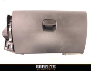 Used Glovebox Opel Vivaro 1.6 CDTi BiTurbo 145 Price € 42,34 Inclusive VAT offered by Gerrits Automotive