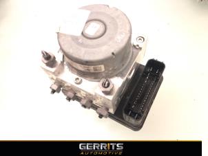 Used ABS pump Ford Focus 3 1.0 Ti-VCT EcoBoost 12V 125 Price € 249,99 Margin scheme offered by Gerrits Automotive