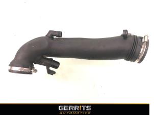 Used Turbo hose DS Automobiles DS 7 Crossback 1.6 16V PureTech 180 Price € 99,99 Margin scheme offered by Gerrits Automotive