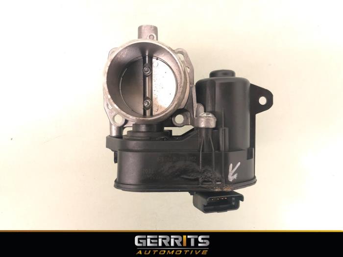 Gebrauchte Drosselklappengehäuse Peugeot 2008 (UD/UK/UR/US/UX) 1.2 VTi 12V PureTech 130 Preis € 34,99 Margenregelung angeboten von Gerrits Automotive BV