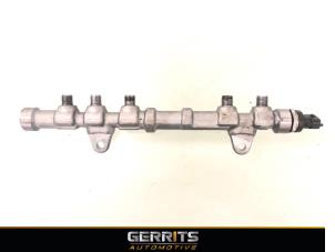 Used Fuel injector nozzle Fiat Doblo Cargo (263) 1.3 D Multijet Price € 60,49 Inclusive VAT offered by Gerrits Automotive
