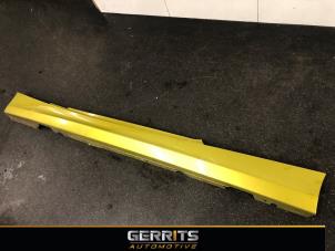 Used Side skirt, left BMW 1 serie (E81) 120d 16V Price on request offered by Gerrits Automotive