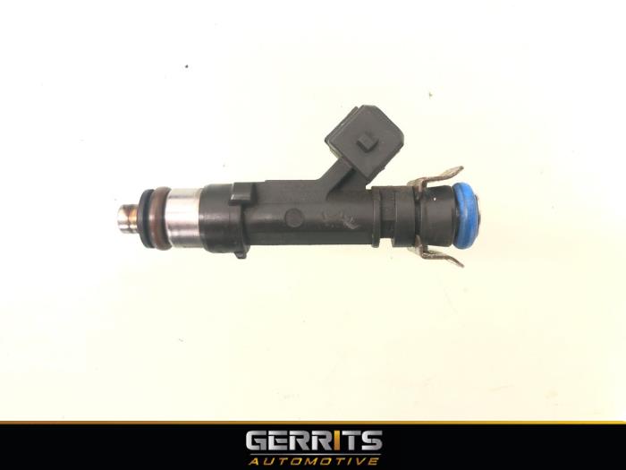 Injektor (Benzineinspritzung) van een Opel Astra J (PC6/PD6/PE6/PF6) 1.4 Turbo 16V 2011