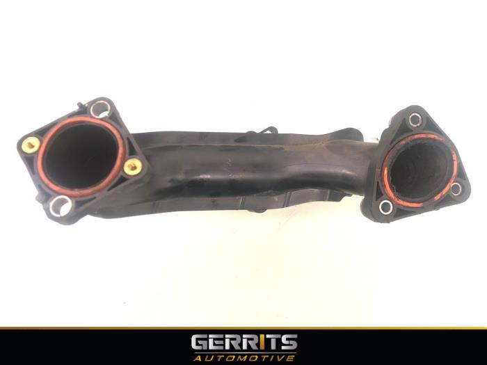 Air intake hose from a Citroën C3 Picasso (SH) 1.6 HDi 16V 115 2013